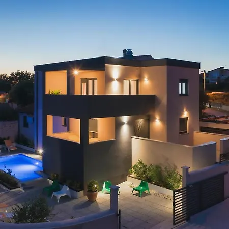 Noemi Villa